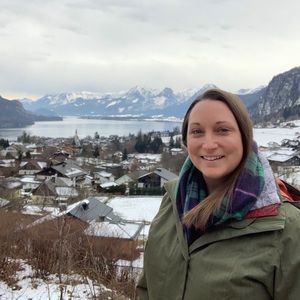 Meet your Posher, Laurie